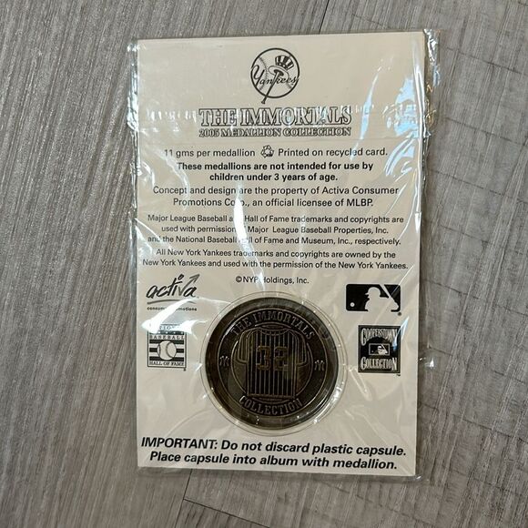 Elston Howard #32 Immortals 2005 Medallion Collection New York Post Yankees Coin - Picture 5 of 7